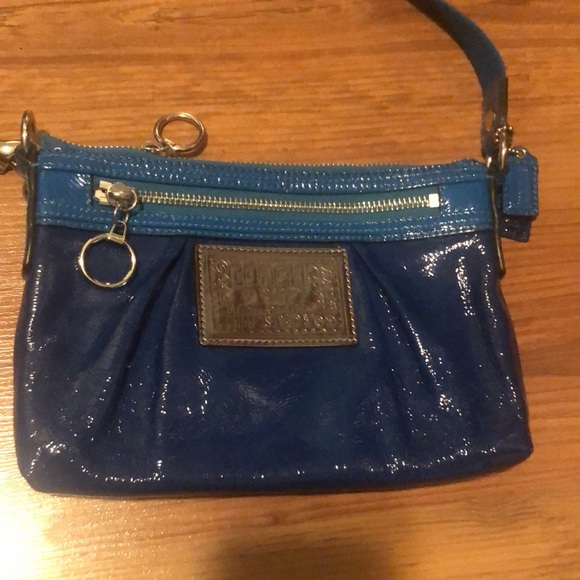 Coach Poppy Leather Swingpack Crossbody Bag Blue Patent Purse - Picture 2 of 5